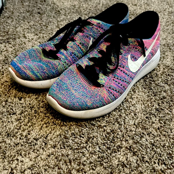 NIKE FLYNIT LUNAREPIC rainbow/multi-color used size 9 US WOMAN - Picture 1 of 11
